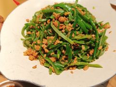 海怪酱炒芸豆-波螺油子青岛本帮菜(银座店)