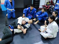 -金翼跆拳道巴西柔术拳击格斗学院