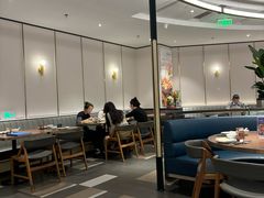-港丽餐厅(正大店)