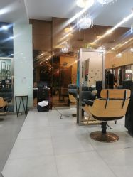 -佰亿Salon·烫染造型