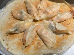 -宽鲜锅贴家常菜(永旺东部购物中心香港中路店)
