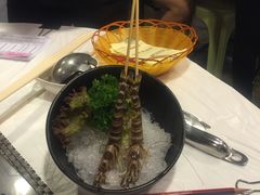 -鲜入围煮花胶鸡海鲜火锅