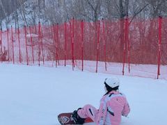 -亚布力新体委滑雪场