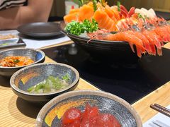 -枝魯枝魯自助料理