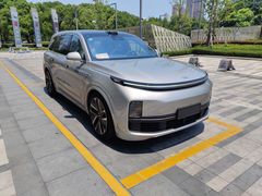 -理想汽车(世纪汇店)