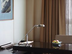 -天津京基皇冠假日酒店