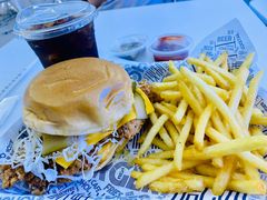 -TRIPS BURGER(大钟寺店)
