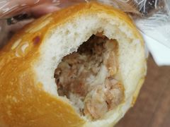 叉烧面包-红宝石·鲜奶小方·海派西点房(金杨店)