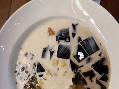 -RUXU入续糖水铺与包(卓悦中心店)