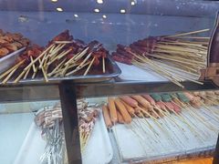 -哈尔滨小酒馆·鲜肉现穿自助烧烤(康新花园店)