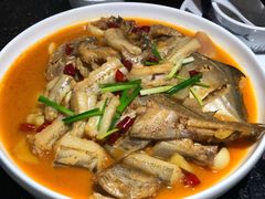 红烧海杂鱼-潮三爷砂锅焗海鲜·生腌·海鲜粥(朝晖店)