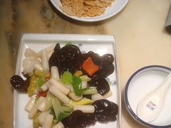 -吕记老鸭汤·徽菜馆(东营路店)