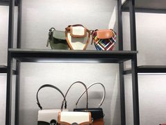 -CHARLES&KEITH(城西银泰店)