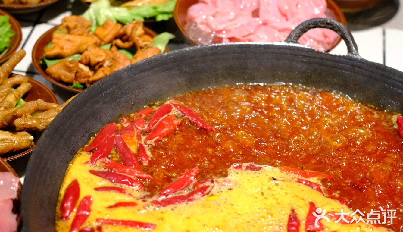 重庆土著收藏夹最宝藏的火锅店 超市井  