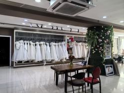 -巴黎时尚婚纱摄影(南汇店)