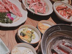 -明洞阿姨·韩式酱蟹烤肉·创意料理(三元桥店)