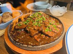 -蜜桃餐厅·伴山(湖滨商业街店)