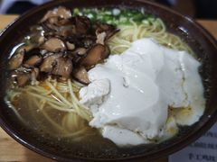 香菇肉丝豆花面-袁家豆腐