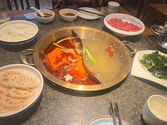 -小天鹅火锅·一线江景洪鼎旗舰店(洪崖洞店)