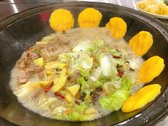 -粘豆包柴火铁锅炖