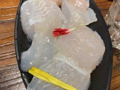 -老牌坊云南鱼豆花火锅(嵩山店)