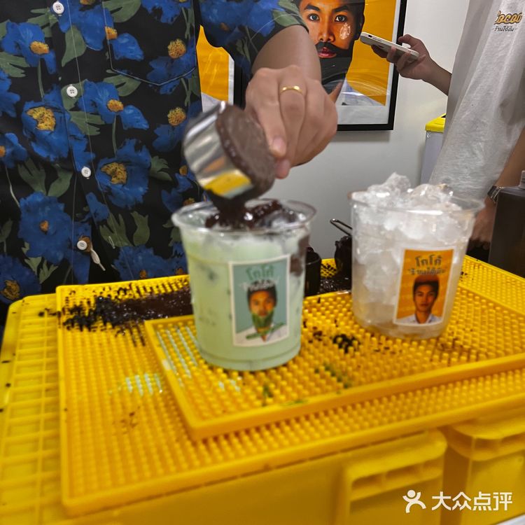 万象城的泰式奶茶也太火了