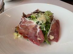 帕尔玛火腿配顶级帕玛森芝士饼干-北京金融街丽思卡尔顿酒店·意味轩 Cepe