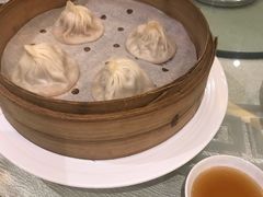 皇廷虾肉汤包-上海皇廷花园酒店·御宴中餐厅