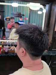 -海文先生国潮烫染男士理发馆