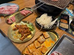 -合易泓烤肉·海肠捞饭(火车站店)