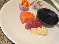 -怡咖啡海鲜自助餐厅(浦东香格里拉店)