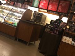 -星巴克臻选(郑州中原万达店)