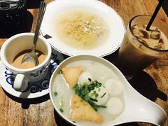 鱼蛋河粉-翠华餐厅