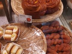 -巴黎贝甜(大宁国际商业广场店)