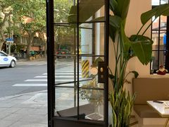 -Fridi Patisserie Cafe