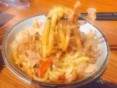 牛肉炒乌冬面-尺山寸水日料(马桥满天星店)