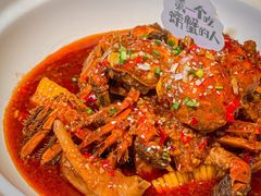 闸蟹凤爪煲-佬麻雀·新湘菜(东方宝泰店)