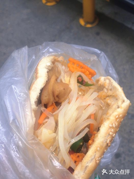 三兄弟高炉烧饼图片
