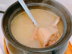 莲藕鸡脚汤（明火例汤）-文记壹心鸡(宝华路店)