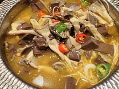 -古都历食南京菜·烤鸭·鸭血粉丝·汤包(南京博物院店)