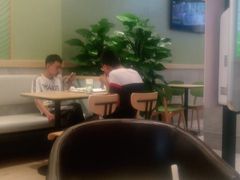 -德克士(绿地店)