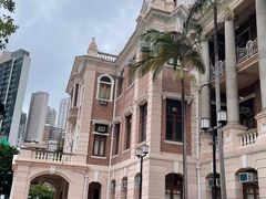 -香港大学