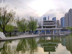 -唐山抗震纪念碑广场