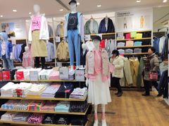 -优衣库(上海虹口龙之梦店)