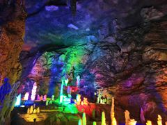 -泰安地下龙宫景区