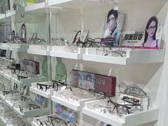 -诺柯视眼镜-蔡司依视路官方工厂店(淞南一店)