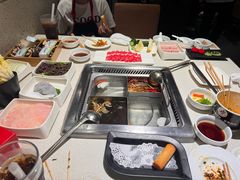 -海底捞火锅鲜切牛肉主题店(长寿路店)
