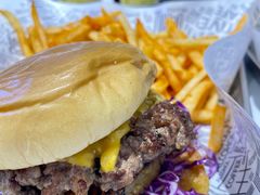 菠萝快车-TRIPS BURGER(大钟寺店)