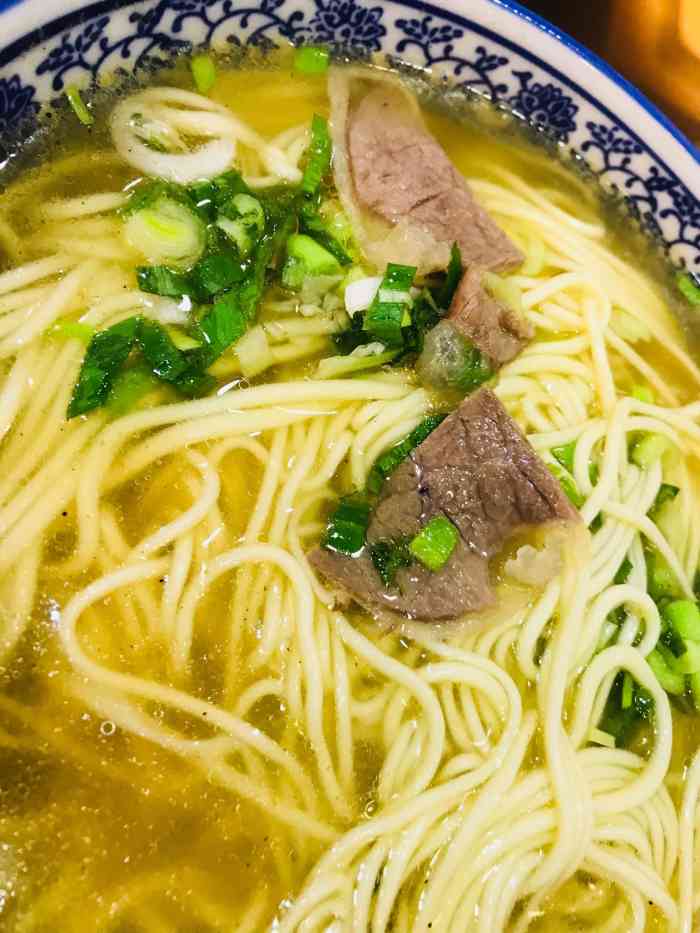 西域美食兰州老马拉面(龙脉东路店)-"西域美食,路过很多次都没有进去