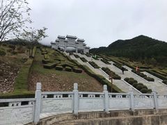 -九鼎铁刹山风景区